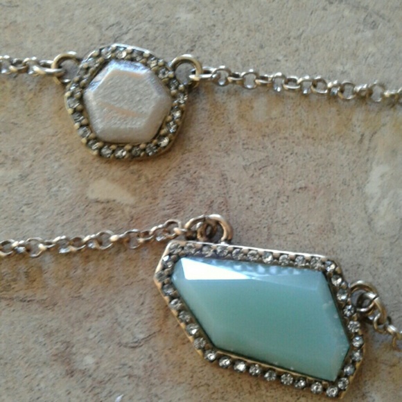 2 layer crystal stone necklace - Picture 4 of 4